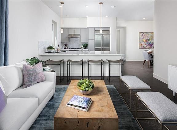 3rd image of 3034 Empoli St #8