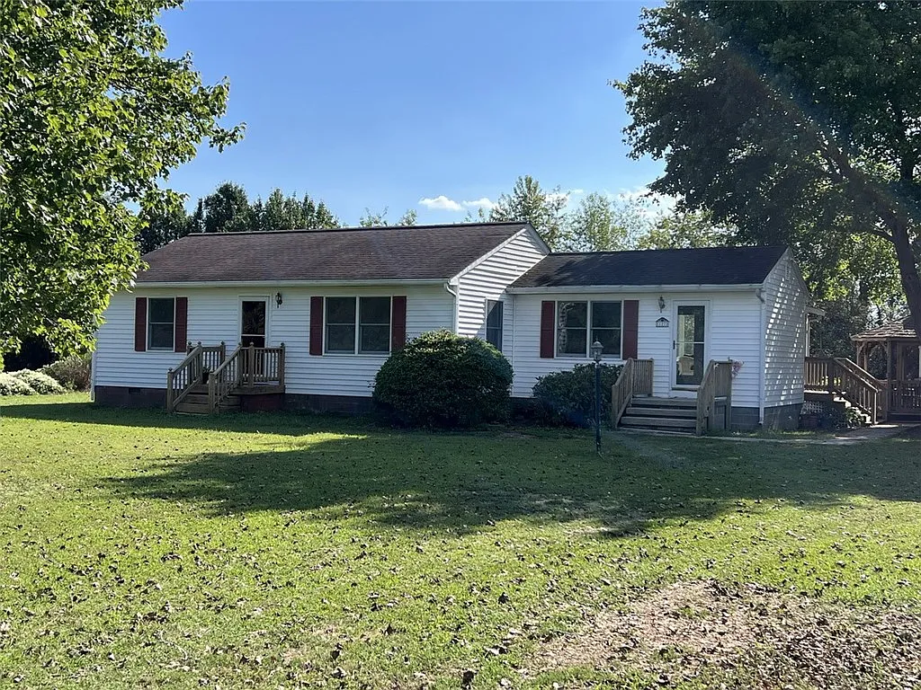 127 Parrotts Creek Ln photo 1