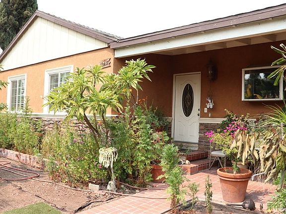 2nd image of 12417 Saticoy St