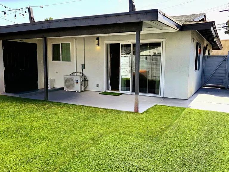 Gillespie Dr — Photo 48