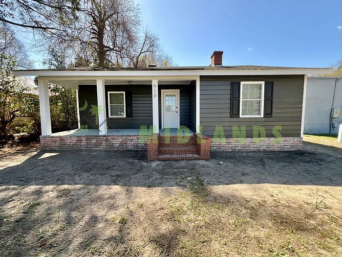 1st image of 610 W Hampton Ave