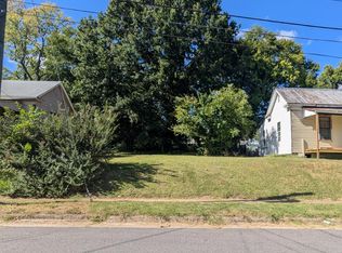 880 Lee St, Danville, VA 24541