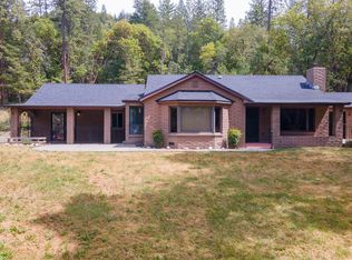 782 Covered Bridge Rd, Rogue River, OR 97537