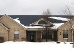 6237 Highland Green Dr, Medina, OH 44256