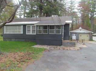 120 Brookline Rd, Ballston Spa, NY 12020