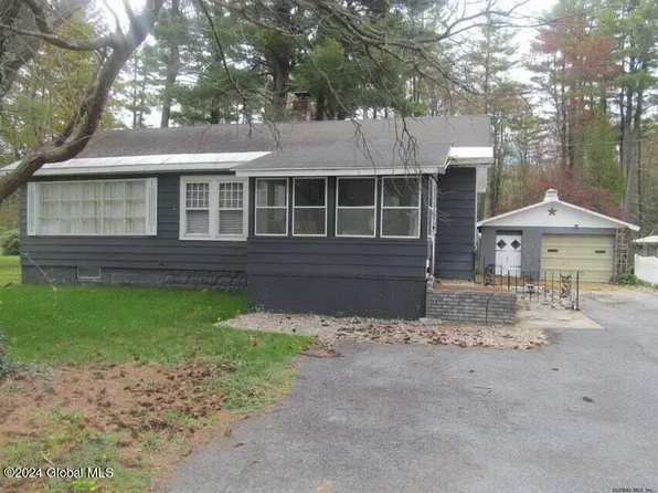 120 Brookline Road, Ballston Lake, NY 12020