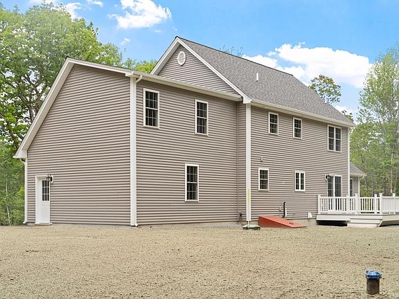 3rd image of 4 Turner St #Applewood