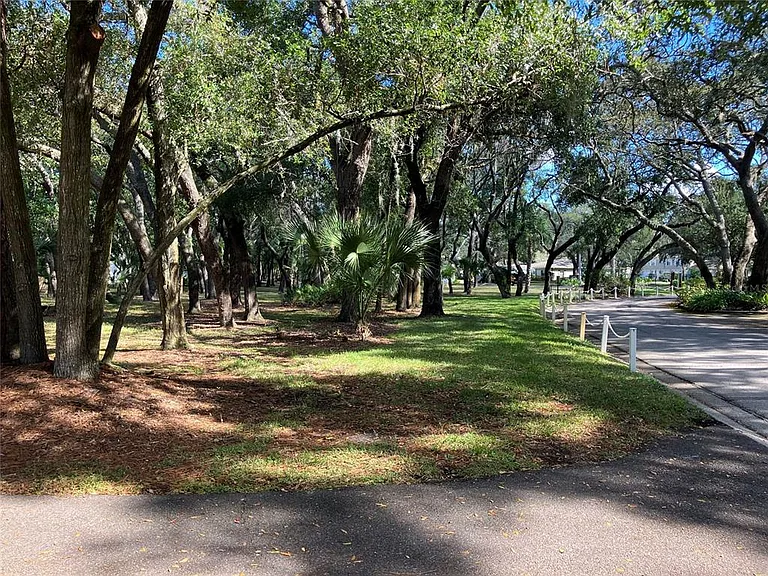 11703 Raintree Village Blvd #B — Photo 57