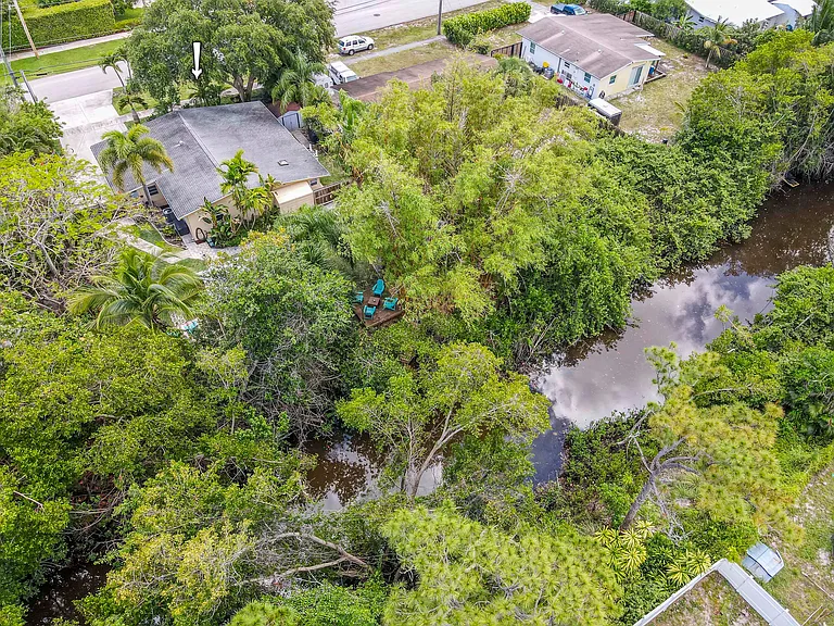 404 S Caloosahatchee Ave — Photo 33
