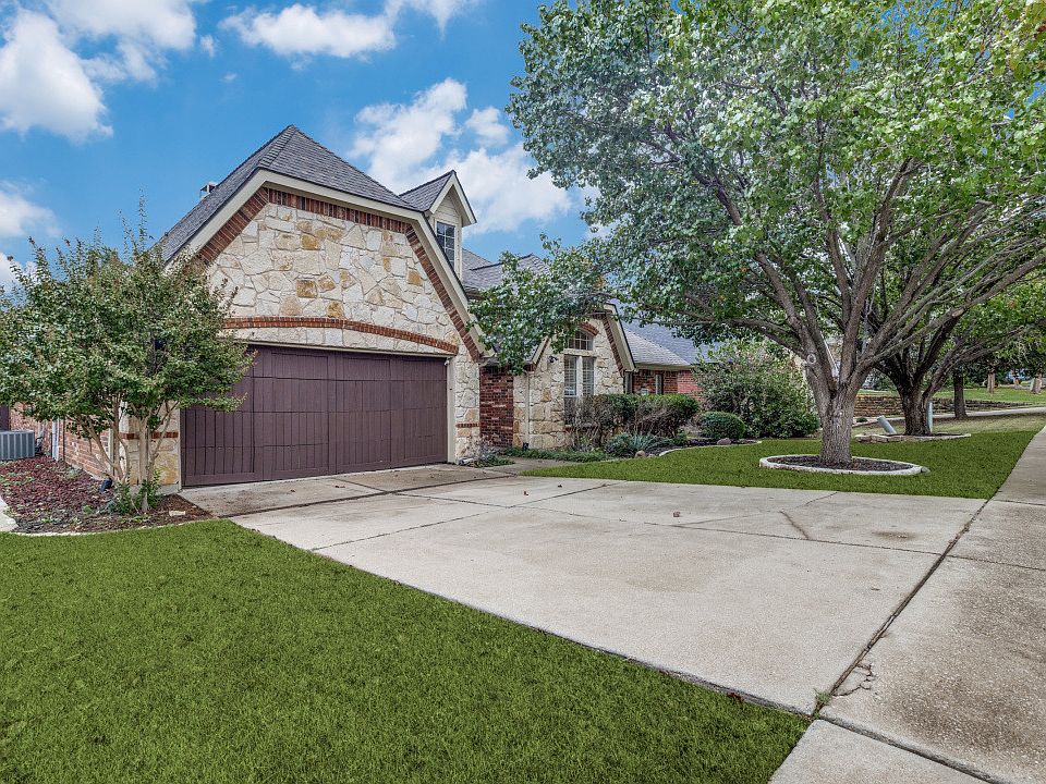 1st image of 605 Goliad Dr