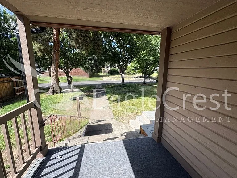 532 Washington St — Photo 22