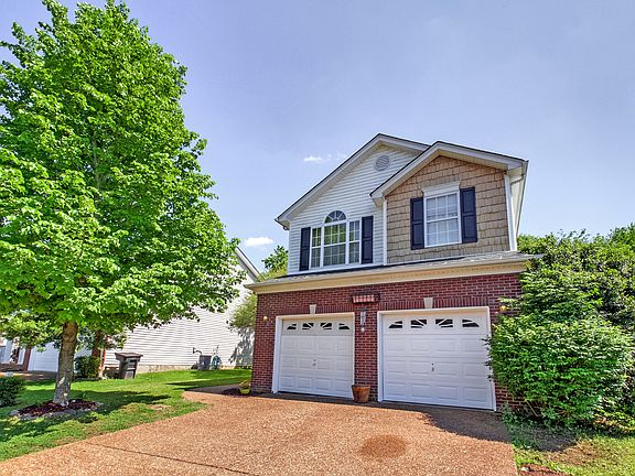 2nd image of 3233 Gardendale Dr