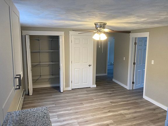 4th image of 98 Lyman Ave Floor 2