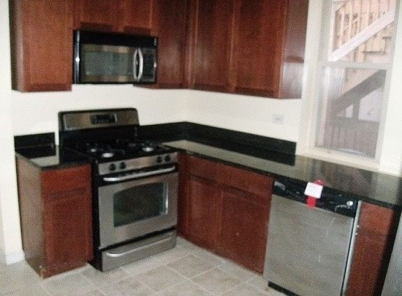 4th image of 2509 E 76th St Unit 1