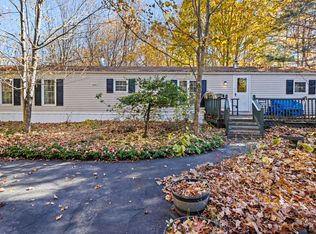 1147 Post Rd, Bowdoinham, ME 04008