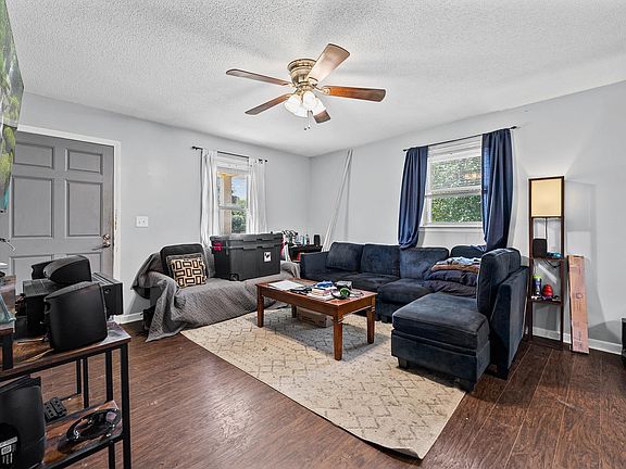 2nd image of 202 Hilldale Ave