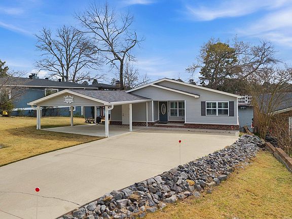 2nd image of 314 Paradise Point