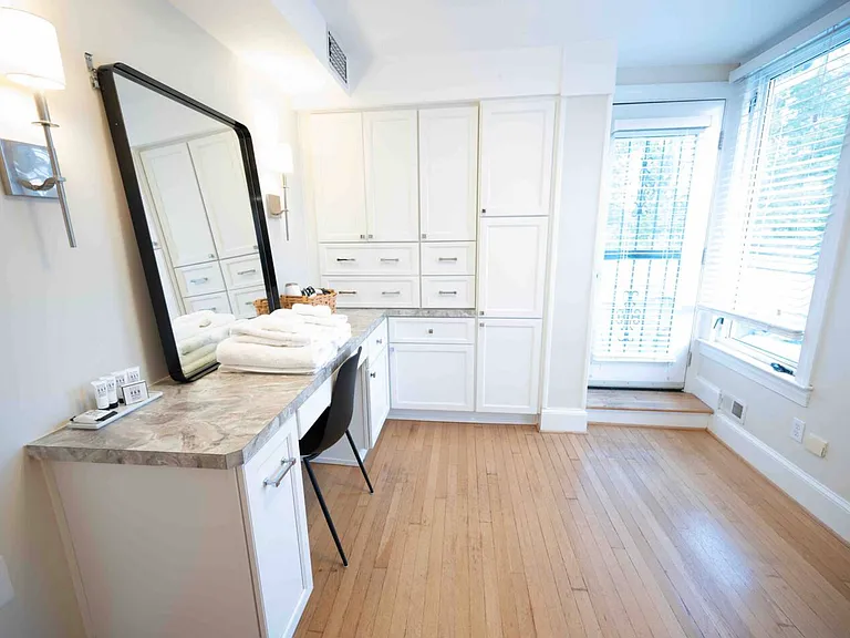 3752 Benton St NW — Photo 14