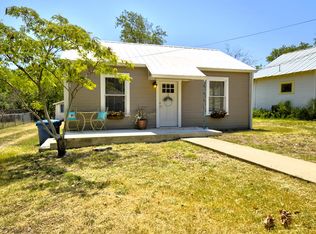 309 Lowry St, Kerrville, TX 78028