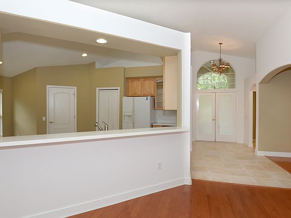 3rd image of 5130 Mayfair Park Ct