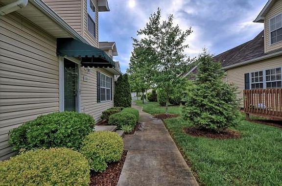 3rd image of 1606 Kensington Pl #0