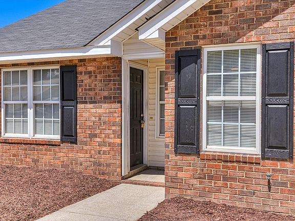 4th image of 2817 Cranbrook Drive