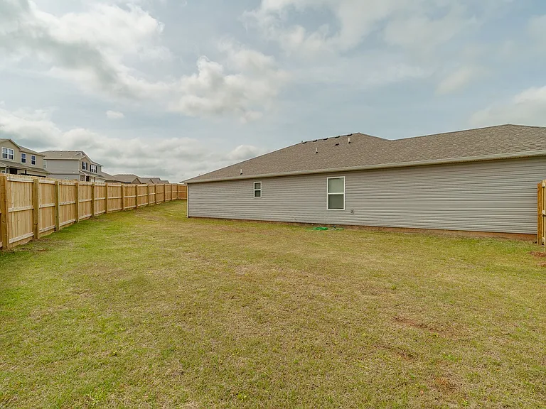 529 Woodcreek Loop — Photo 17