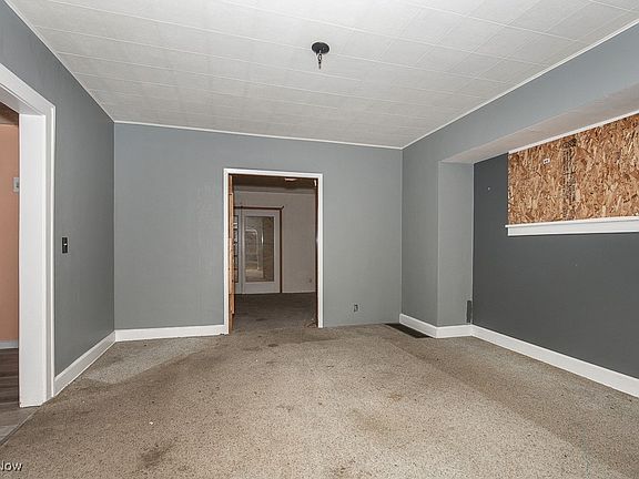 5th image of 3614 Behrwald Ave