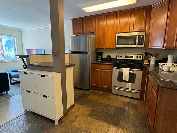 5th image of 840 Turquoise St Unit 306