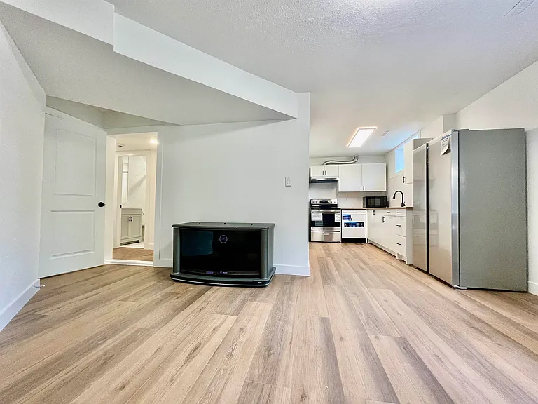 1695X 84th Ave #LOWER LEVEL — Photo 7