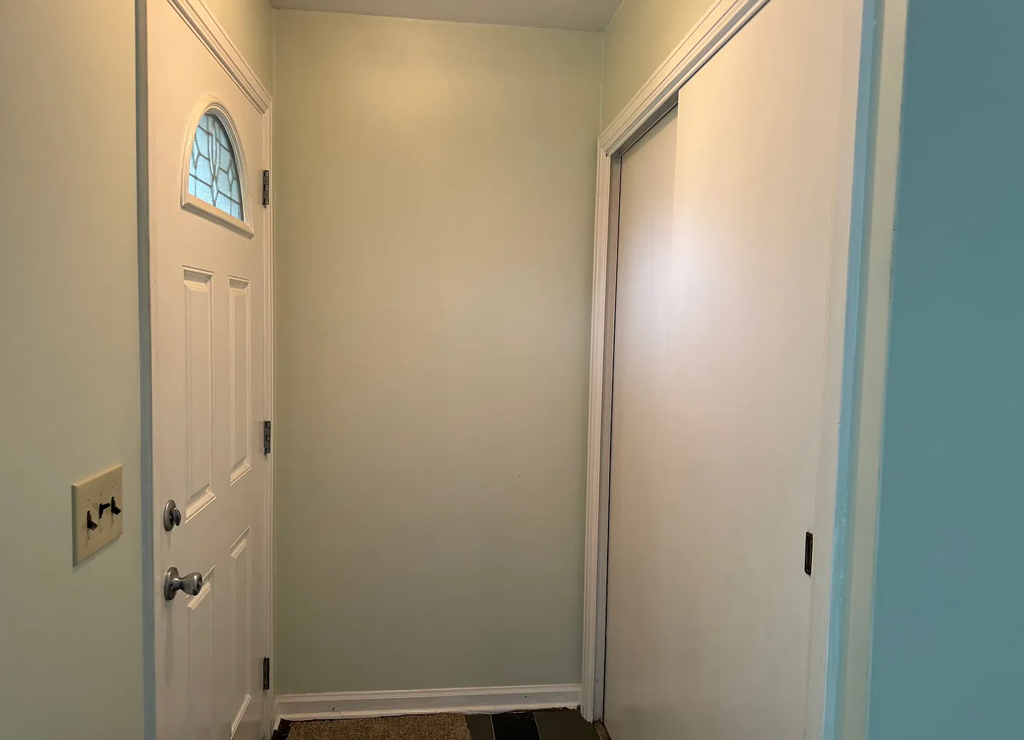 2 bed, 1.5 bath, 1180 sqft, $1,900 — Photo 3