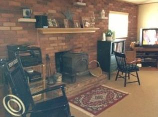 4015 Buno Rd, Brighton, MI 48114