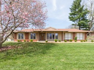 12969 Fernway Ln, Saint Louis, MO 63141