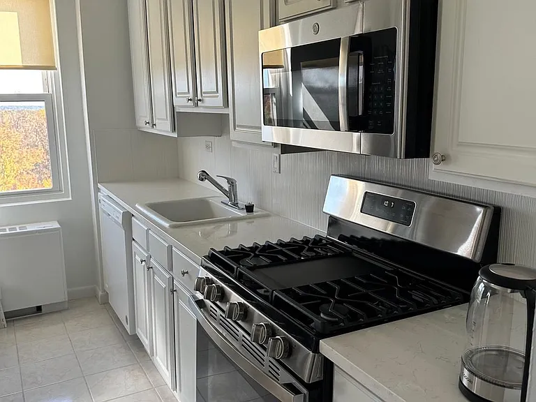 1600 Hagys Ford Rd #9M — Photo 11