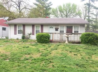 109 Lazarcheff Dr, Cahokia, IL