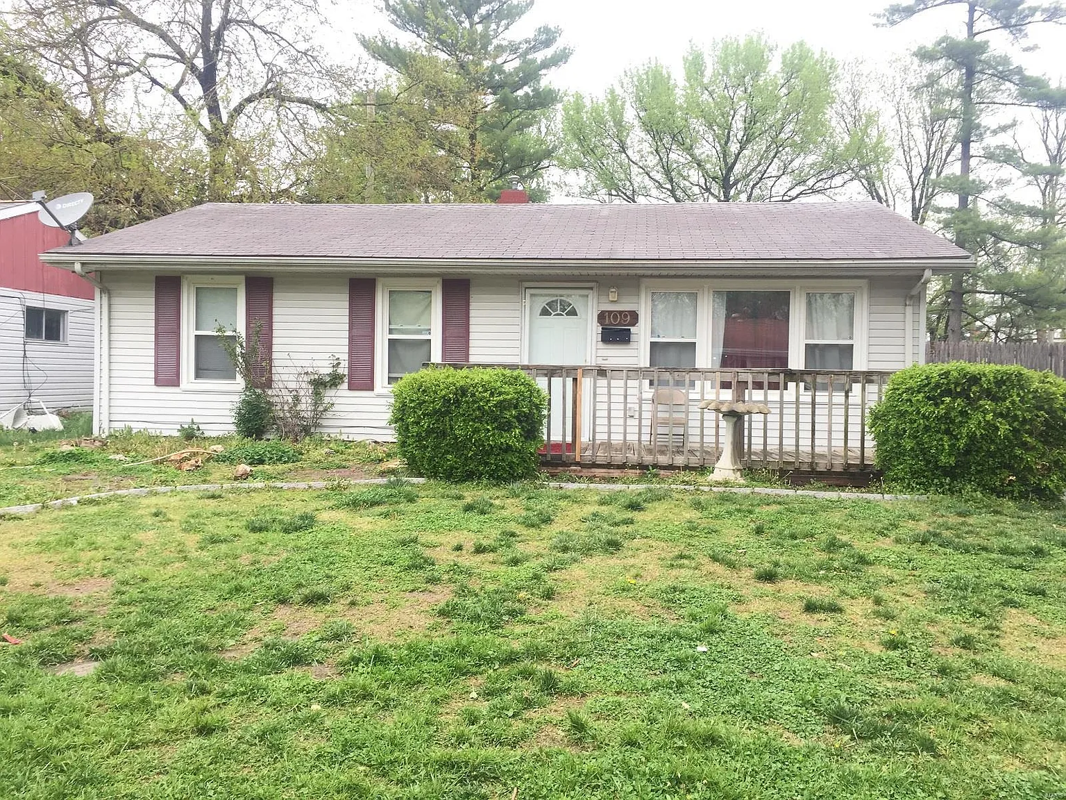 109 Lazarcheff Dr photo 1