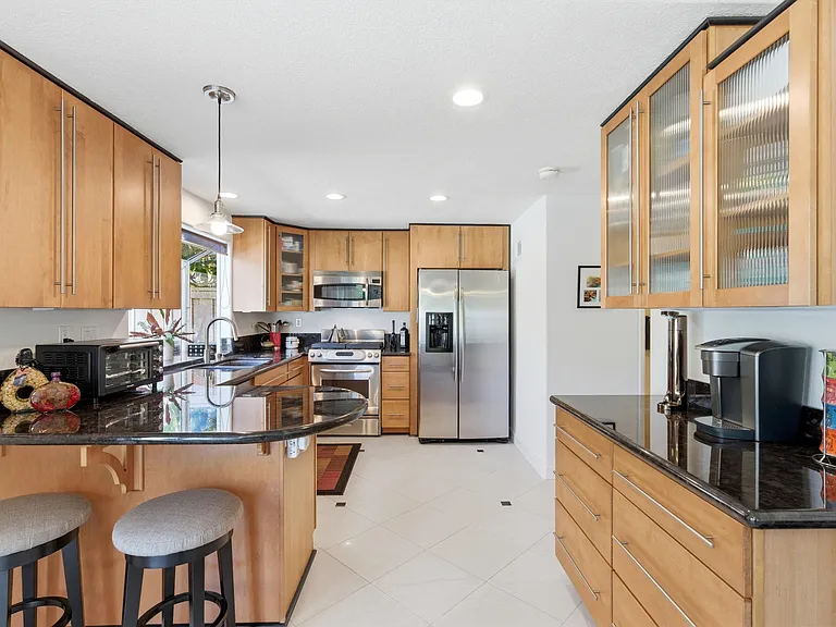 30072 Whitecap — Photo 18