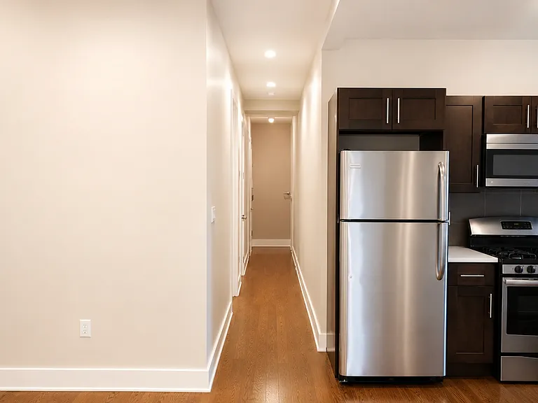 10 Sackman St #5 — Photo 3