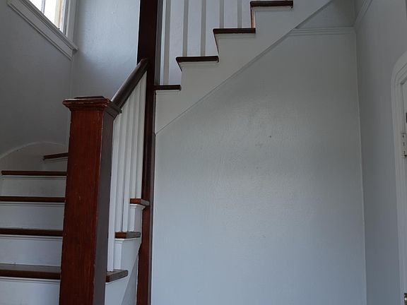 3rd image of 2234 Cambronne St