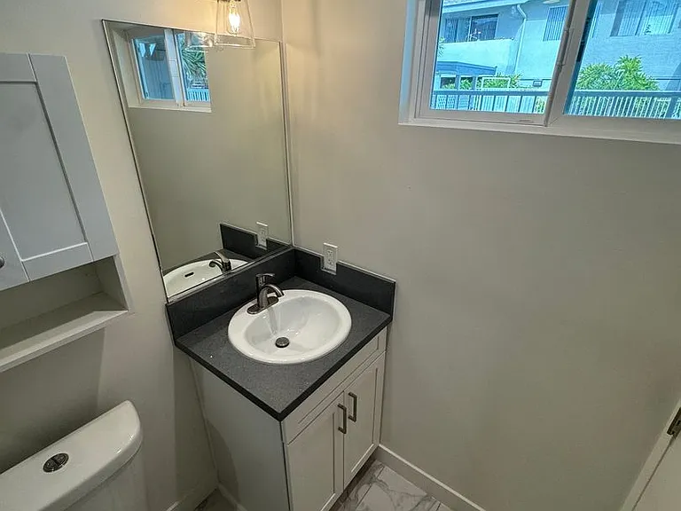Tustin Palms Apartment Homes — Photo 42