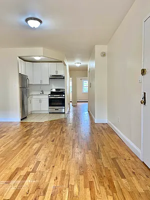 Rented by EXR | media 11
