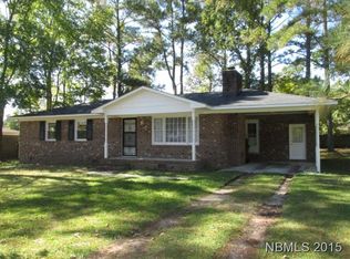 1405 Red Robin Ln, New Bern, NC 28562