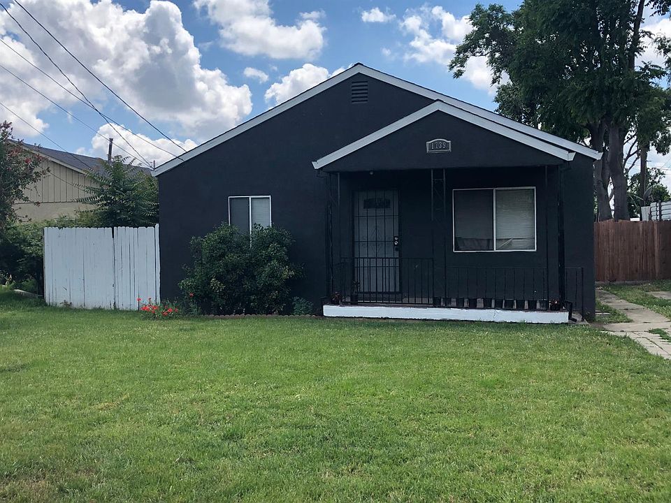 2nd image of 1739 N Sierra Ln