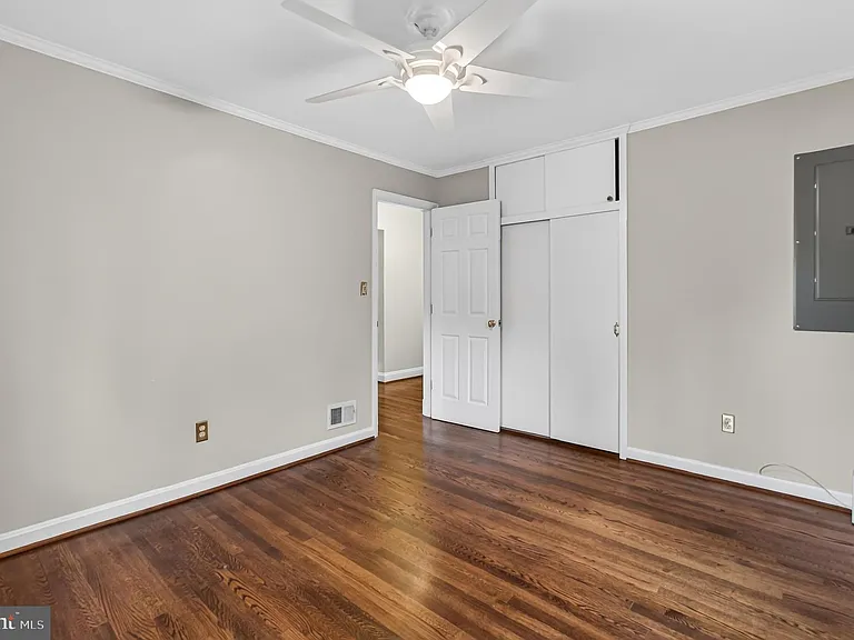 7614 Woodridge Cir — Photo 21