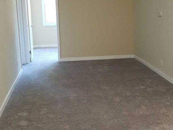 3rd image of 1655 Minnehaha Ave E #1