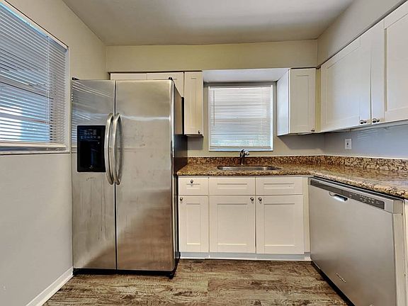 3rd image of 1515 Levern St #15