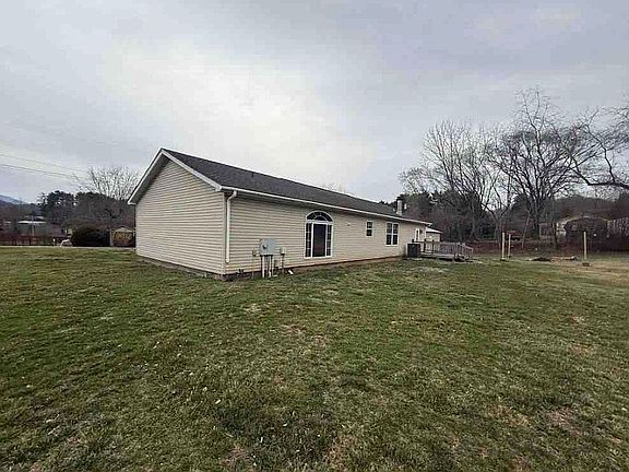 3rd image of 25 Sarawak Rd