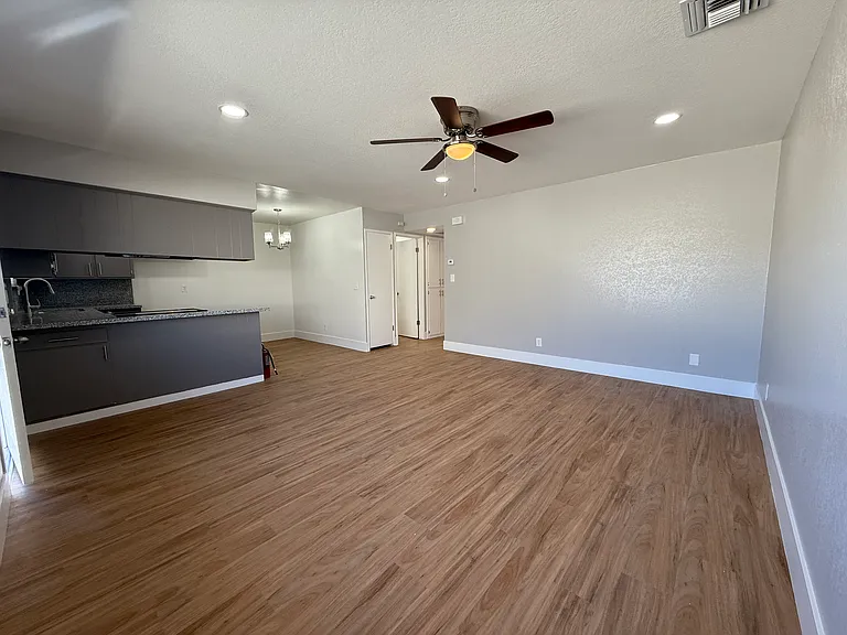 145 N C St #145 — Photo 9