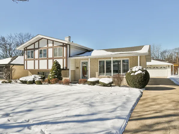 158 N Prairie Ave, Bloomingdale, IL 60108