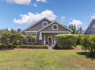 208 Holly Pond Dr, Holly Ridge, NC 28445